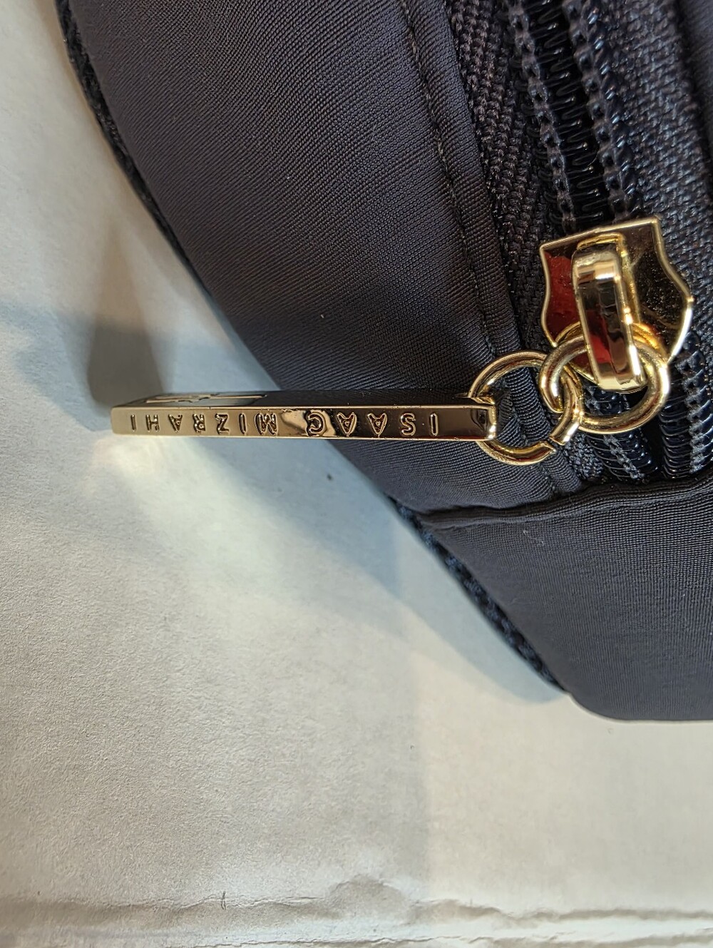 Isaac Mizrahi Black Nylon Crossbody Bag Top Handle Purse Gold Hardware. New - Picture 13 of 16